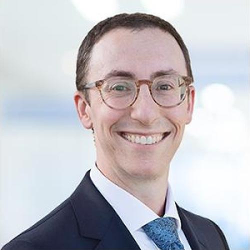 Dr. Kevin Lewis headshot